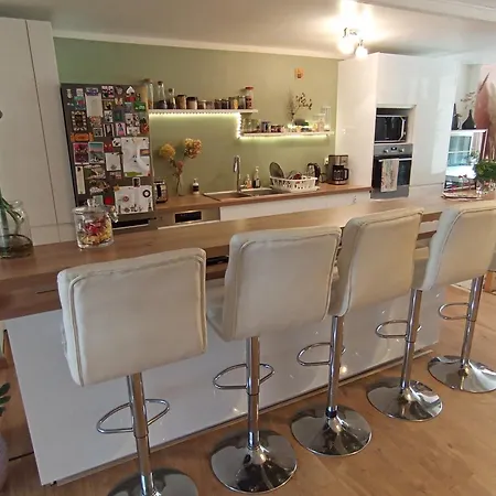 D'hote Triple, Au Calme Dans La Campagne Des Weppes Nocleg ze śniadaniem *